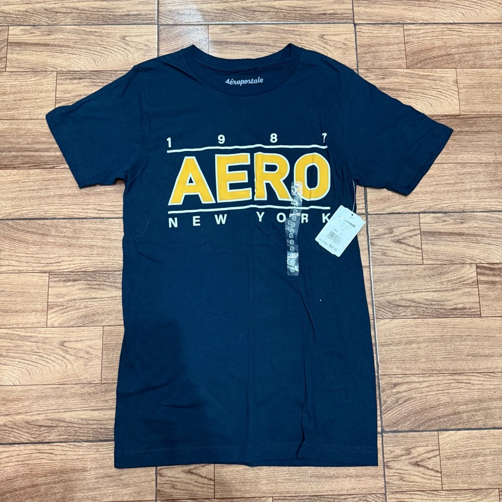 Aeropostale Navy Blue and Yellow T-Shirt